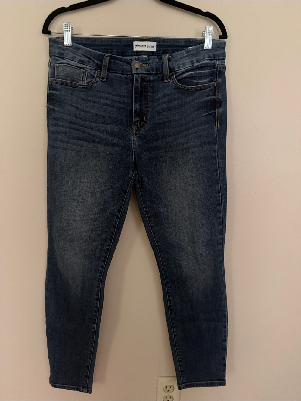 Studio Skinny Jeans in Dark Indigo Wash